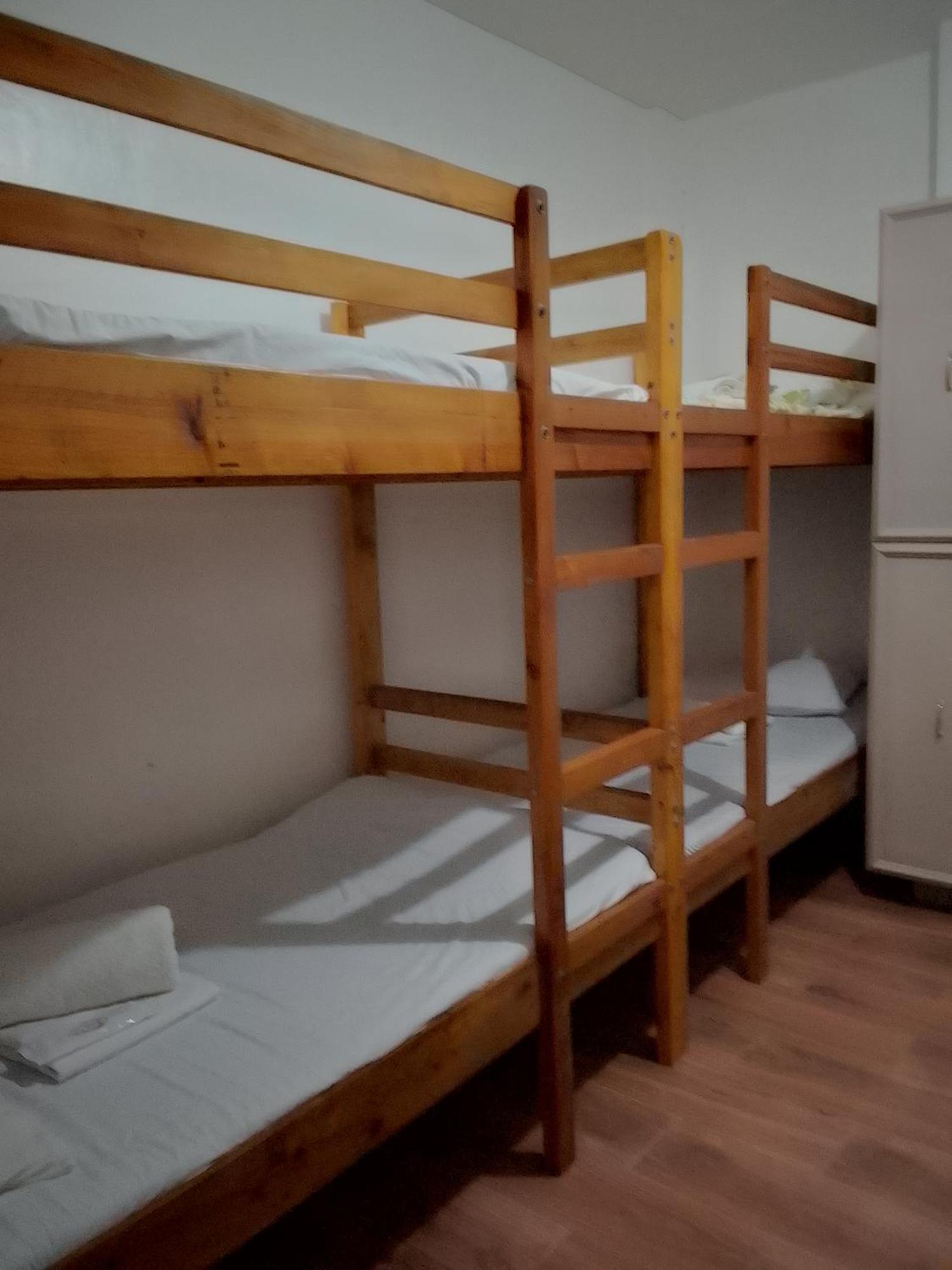 Leizel'S Bed & Breakfast Palompon Buitenkant foto