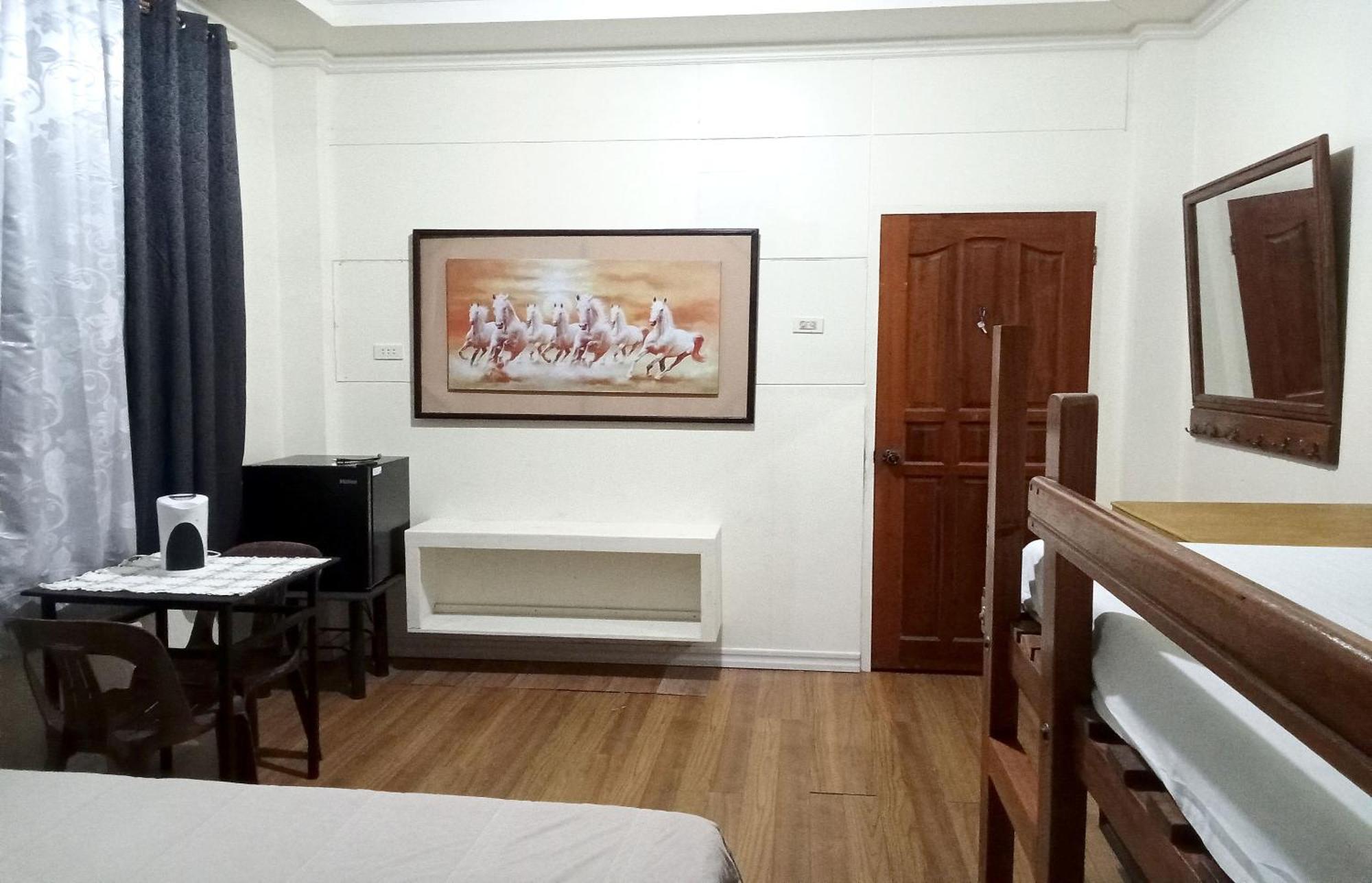 Leizel'S Bed & Breakfast Palompon Buitenkant foto